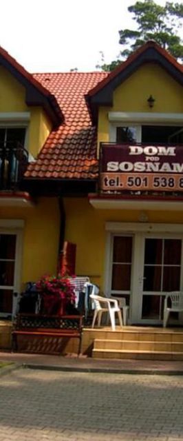 Dom Pod Sosnami