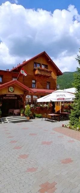 Zajazd PTTK Pod Roztoką Rytro