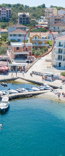 Apartmanok A Tenger Mellett Okrug Gornji, Ciovo - 8440 Okrug Gornji
