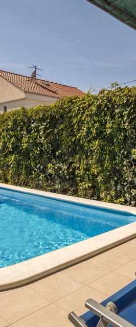 Apartmanok Családok Részére Medencével Podstrana Split - 7539