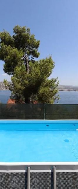 Ház Családok Részére Medencével A Tenger Mellett Okrug Donji, Ciovo - 14348 Okrug Donji