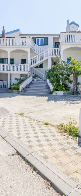 Apartments Olivera Rogoznica