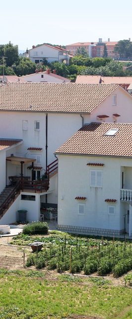 Apartmanok és Szobák Parkolóhellyel Palit, Rab - 5039 Palit