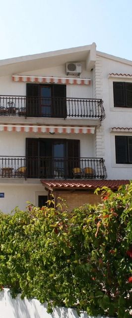 Apartmanok Parkolóhellyel Rastici Ciovo - 2794 Rastići