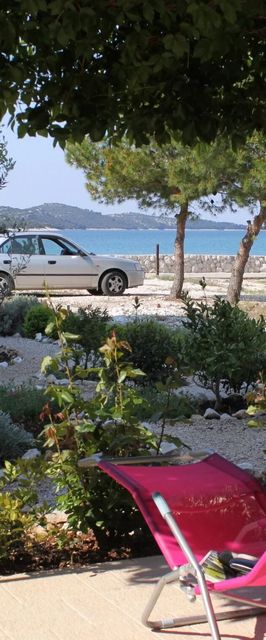 Apartmanok A Tenger Mellett Zaboric, Sibenik - 6097 Žaborić