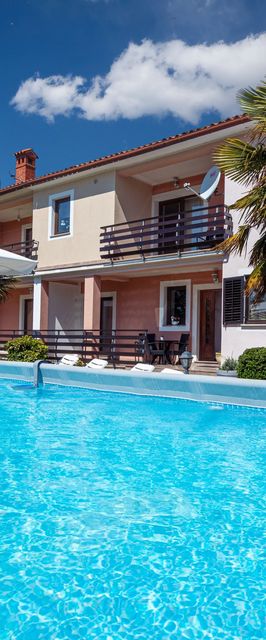 Apartmanok Családok Részére Medencével Cepic, Sredisnja Istra - 11636 Čepić