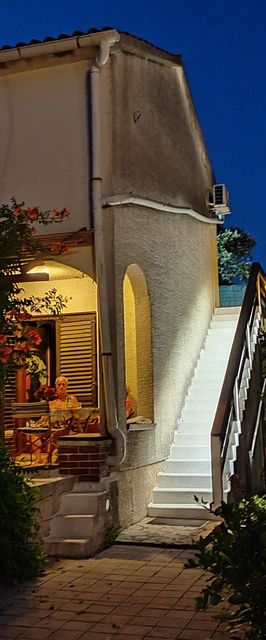 Apartmanok Parkolóhellyel Ugljan - 15613