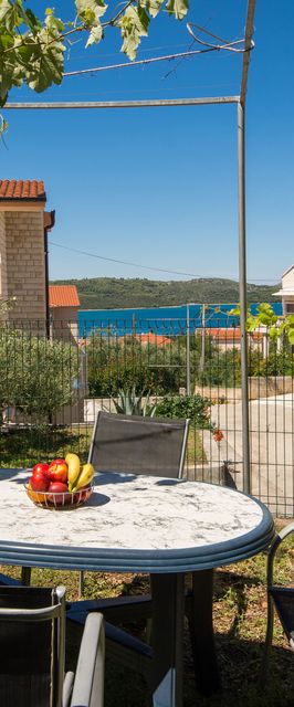 Apartments Pero Okrug Gornji