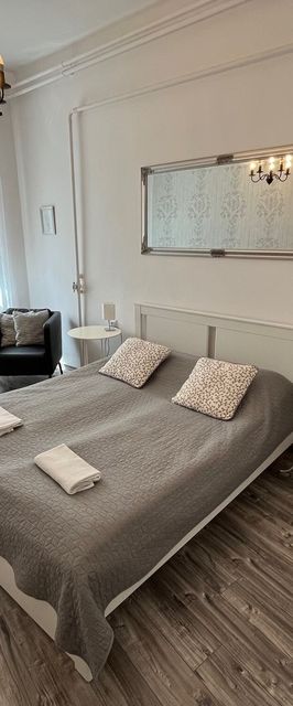 Pacsirta Apartmanház Eger