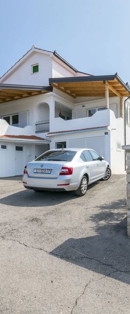 Apartments Barica Primosten