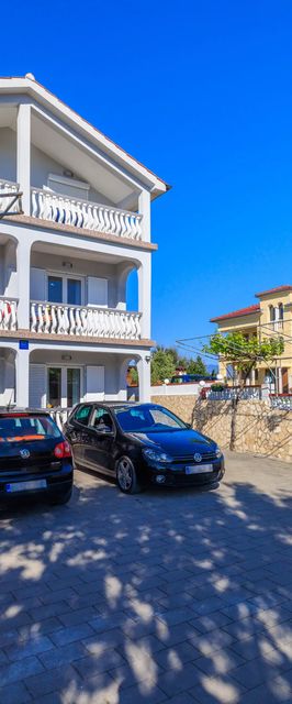 Apartments Klara Lopar