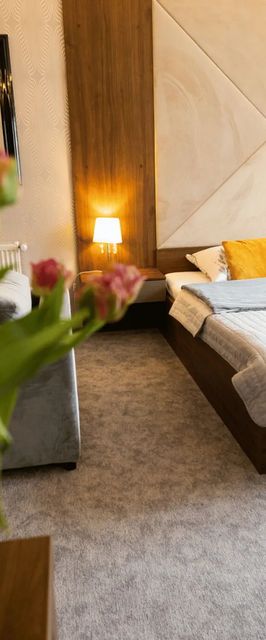 GOŚCINIEC NAD SAWĄ  Handzlówka