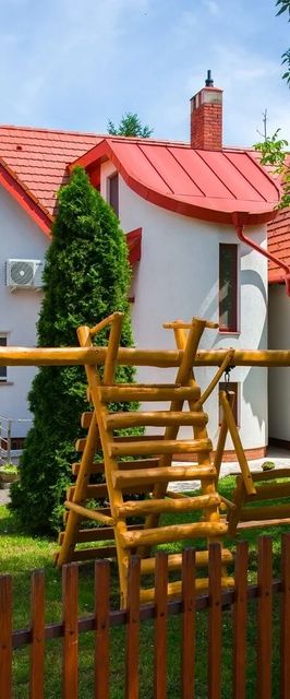 Huszár Vendégház Örvényes