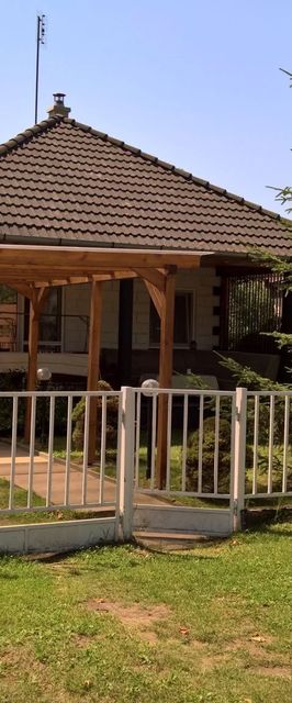 Perró Nyaraló Soltvadkert