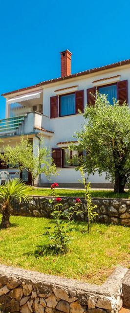 Apartments Belavic Njivice Krk