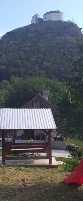 Farkas-lak Vendégház Füzér