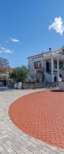 Apartments Snjezana Pirovac