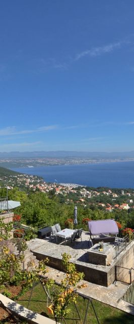 Apartments Viktoria Lovran