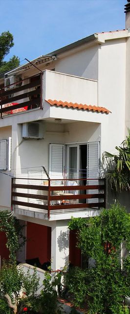 Apartments Eva Primosten