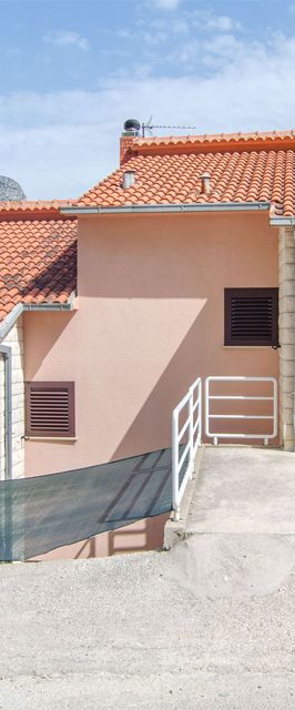 Apartments Zecic Omis