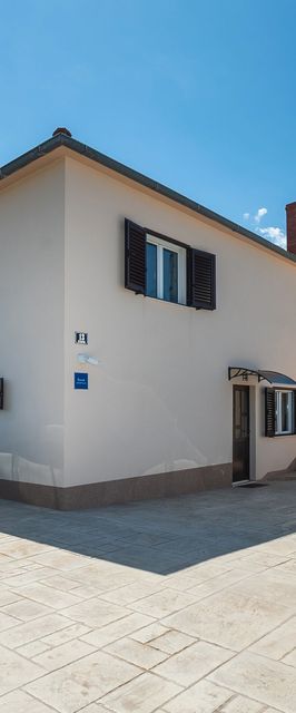 Apartments Hrvatić Rogoznica