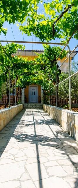 Apartments Ivana Trogir