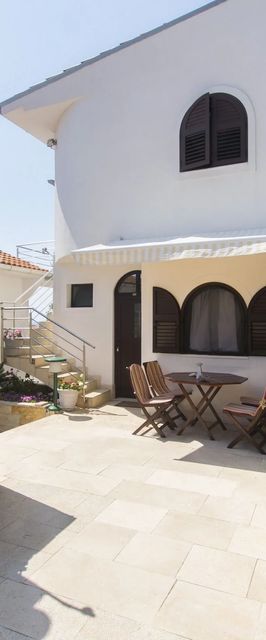 Apartments Danica Murter