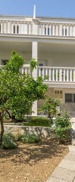 Apartment Bakovic Rogoznica