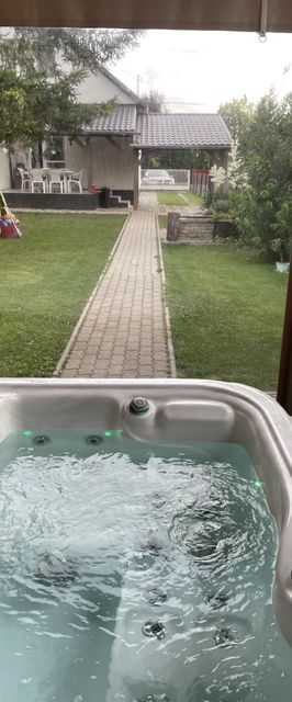 ZsuzsAnna Vendégház Balatonkeresztúr