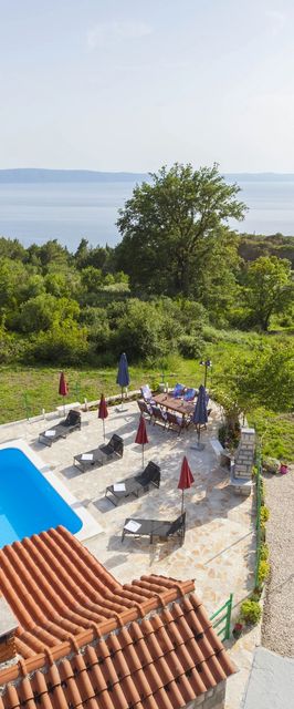 Apartmanok Családok Részére Medencével Gornji Tucepi, Makarska - 17686 Gornji Tučepi