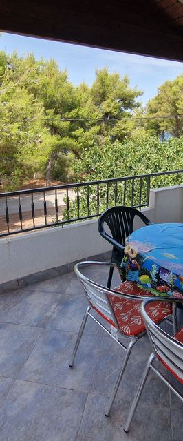 Apartmanok Parkolóhellyel Okrug Donji, Ciovo - 16276 Okrug Donji