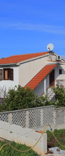 Apartmanok A Tenger Mellett Slatine, Ciovo - 16345 Slatine