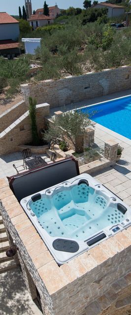 Apartmanok Családok Részére Medencével Murter - 16655