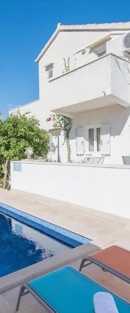 Apartmanok Családok Részére Medencével Supetar, Brac - 16774 Supetar