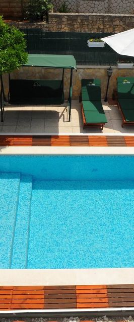 Apartmanok A Tenger Mellett Medencével Sutivan, Brac - 16846 Sutivan