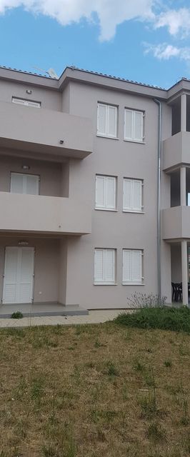 Apartmanok Parkolóhellyel Novi Vinodolski - 16998