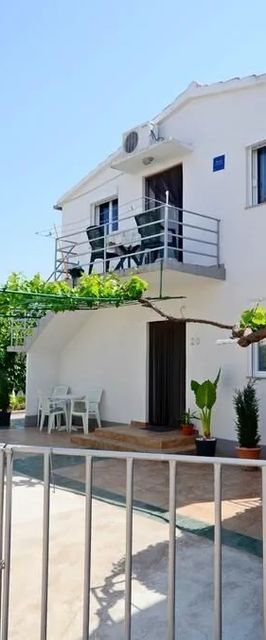 Apartmanok Parkolóhellyel Rogoznica - 17318