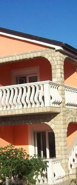 Apartmanok Parkolóhellyel Vir - 17422