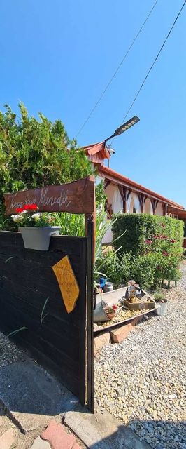 Tisza-tavi Menedék Vendégház Poroszló