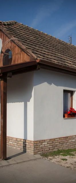 Grabensia Iskolamester Apartmanház Garáb