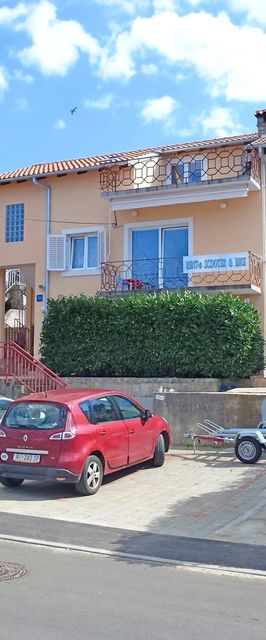 Apartments Karina Njivice Krk