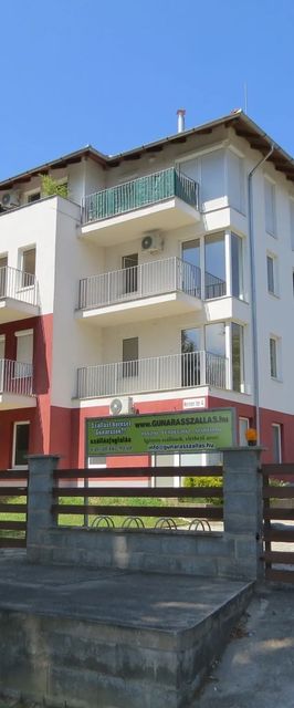 Borostyán Apartman Dombóvár