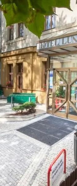 HOTEL LUNÍK Praha