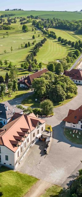 DAROVANSKÝ DVŮR RESORT, WELLNESS & GOLF HOTEL Břasy