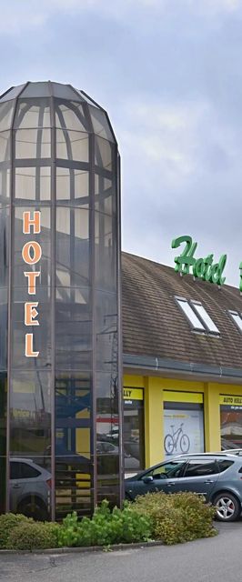 Hotel BESTAR Kosmonosy