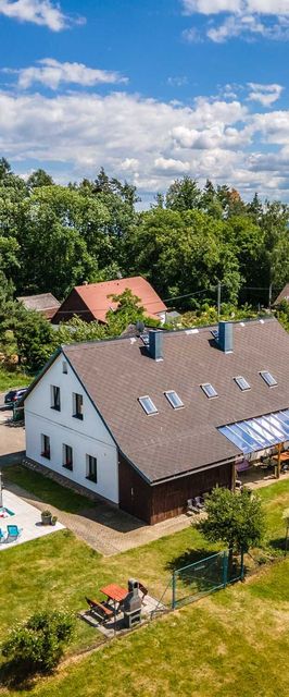 Vila Les Království Nemojov