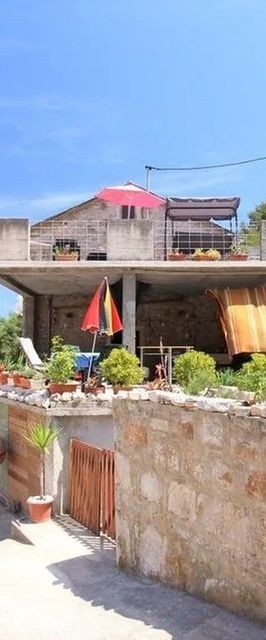 Robinson House Braco Bogomolje