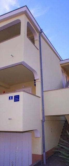 Apartments Franc Povljana