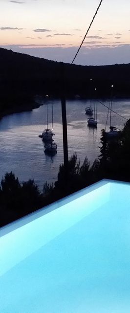 Ház Családok Részére Medencével A Tenger Mellett Öböl Pribinja, Hvar - 15324 Pribinja