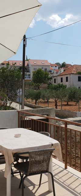 Apartmanok Internet Hozzáféréssel Sutivan, Brac - 17825 Sutivan